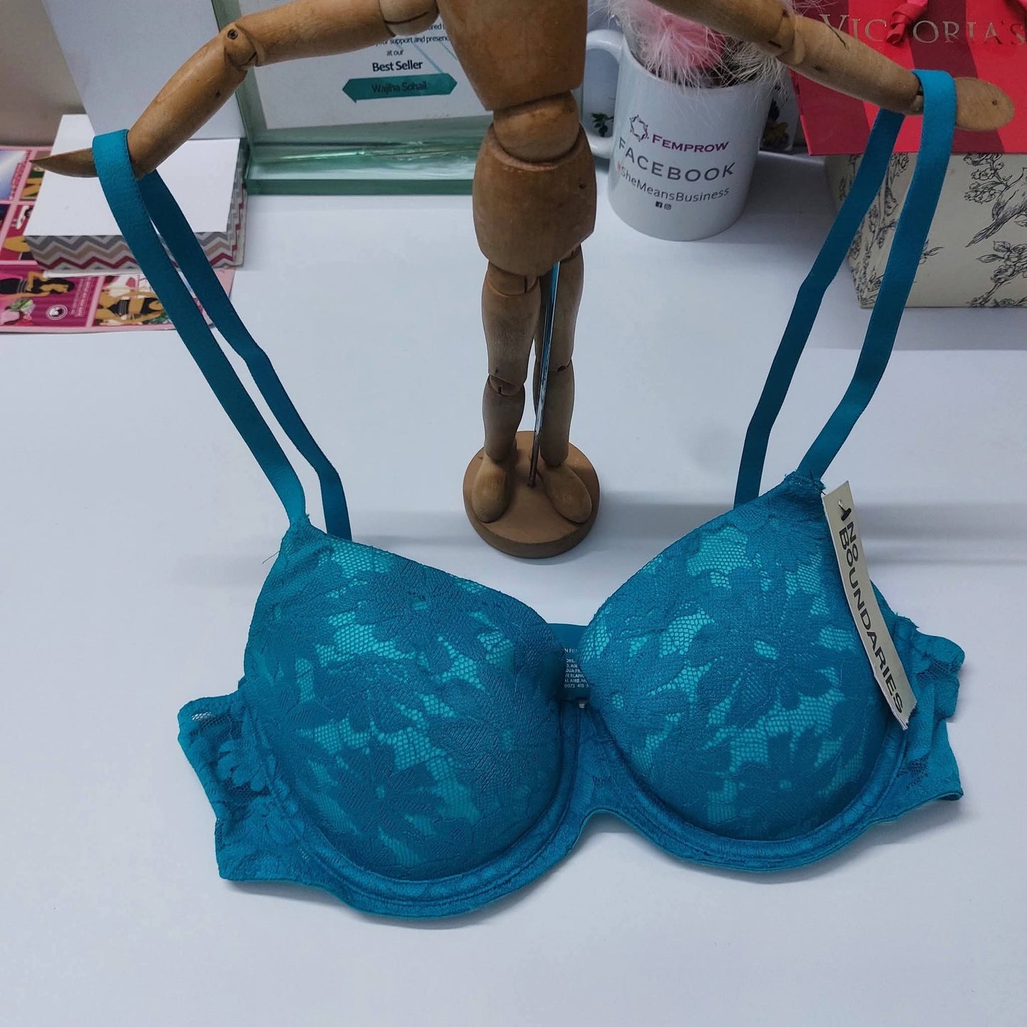 No Boundaries Light Push-Up Bra