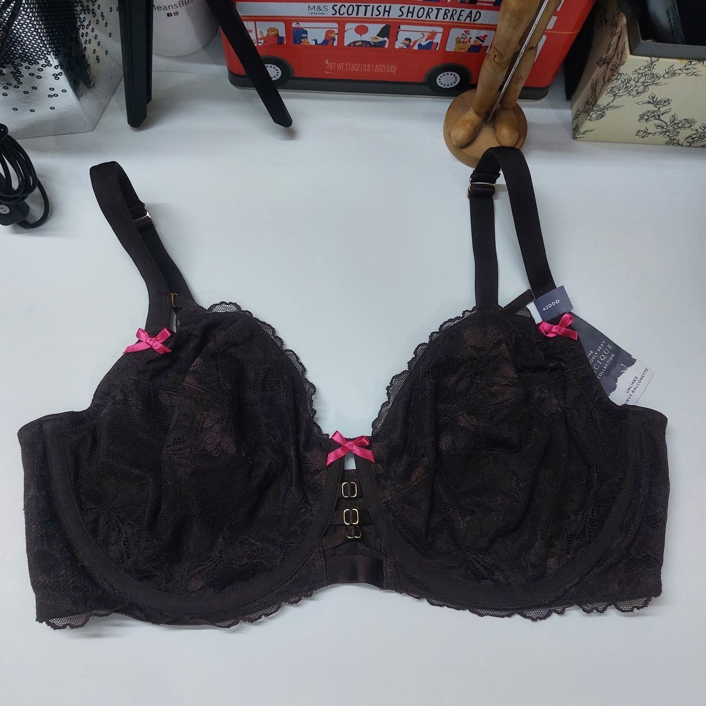 Lane Bryant CACIQUE Curvy Balconette FULL COVERAGE Size : 42-E