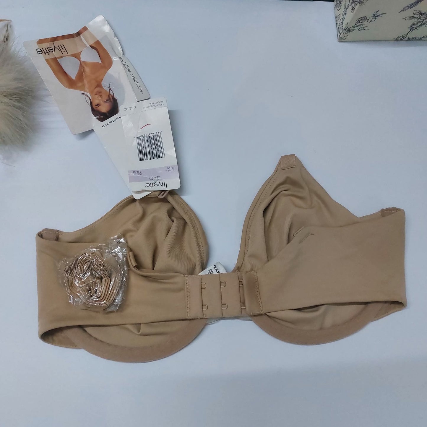 Lilyette By Bali Invisible solutions Size : 34-D