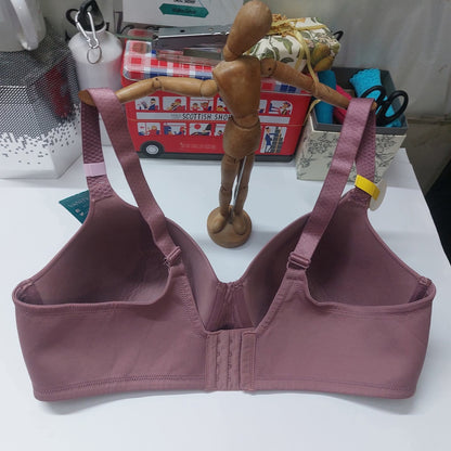 Vanity Fair Beauty Back Bra Size : 42-D