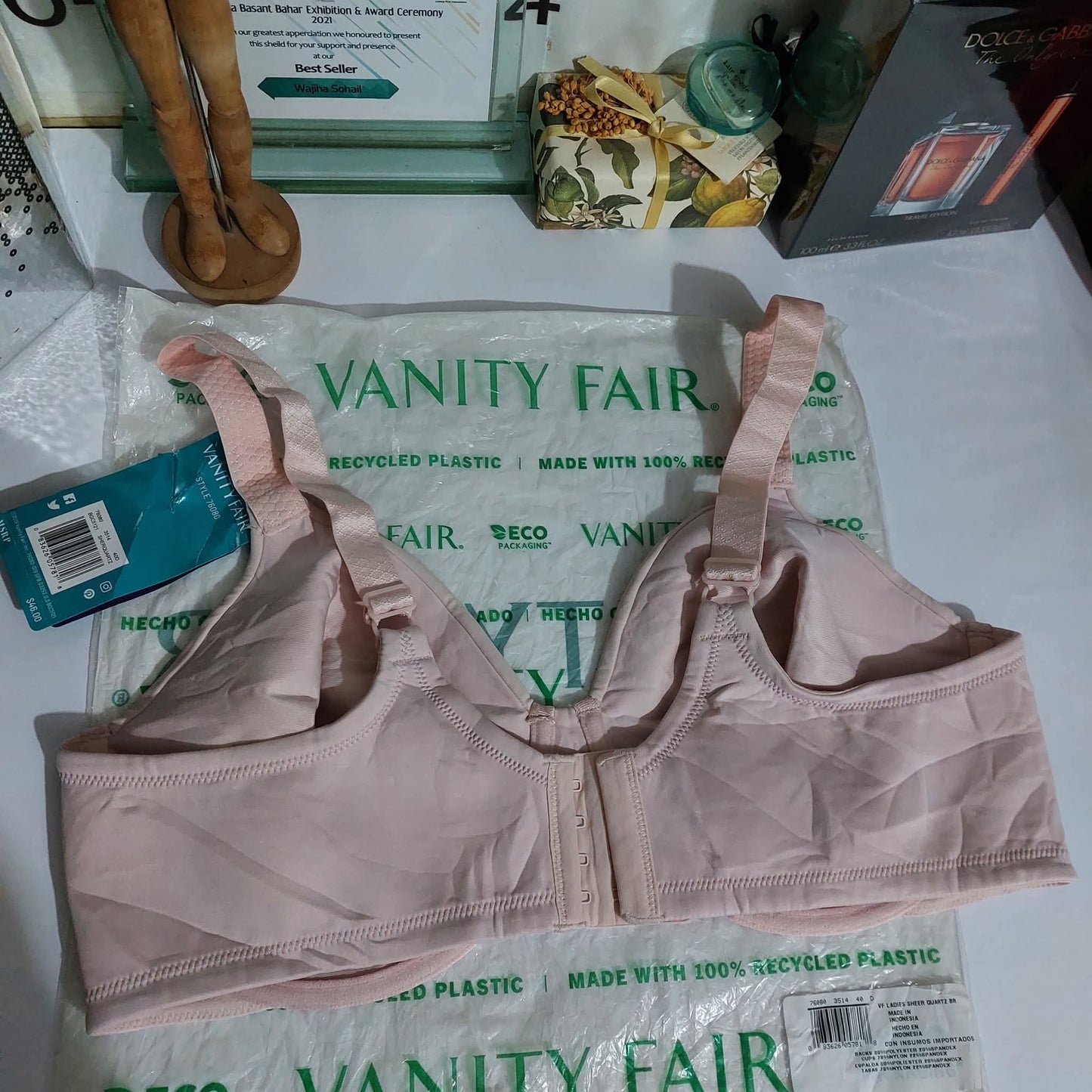 VANITY FAIR Beauty Back Minimizer Bra Size : 40-D