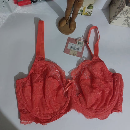 ✨ 𝑷𝑨𝑵𝑨𝑪𝑯𝑬 — ANDORRA FULL CUP Minimizer Bra ✨Size : 34-G