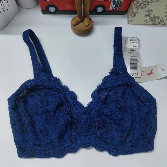 Triumph International Soft Lace Net Minimizer Bra Size : 34-G