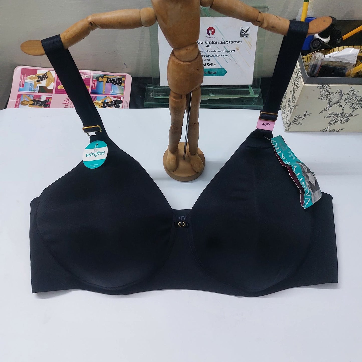 VANITY FAIR Beauty Back Bra Size : 40-D