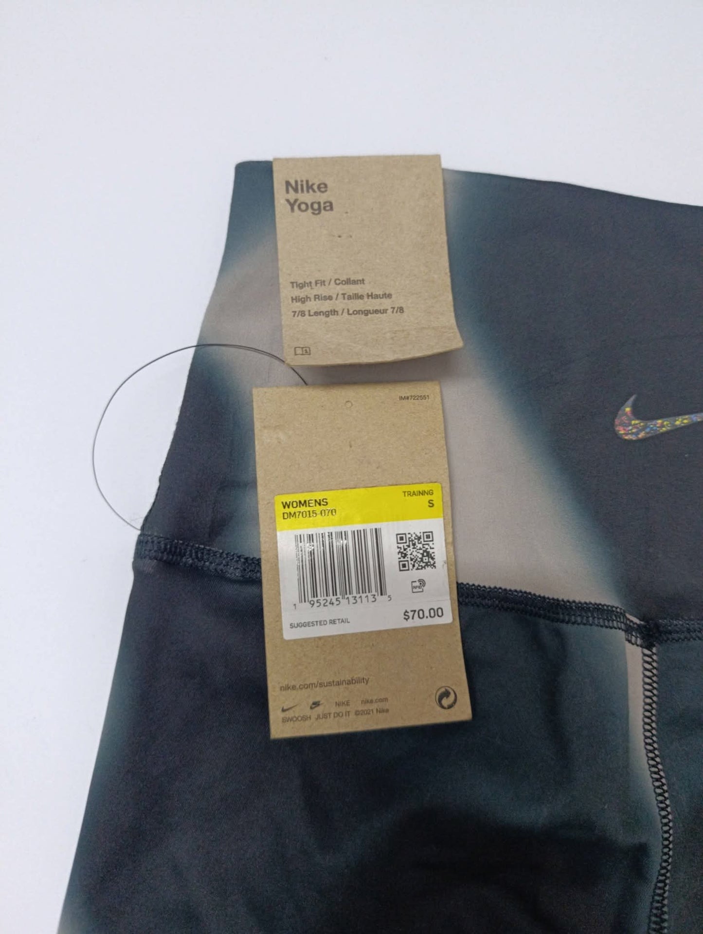 NIKE YOGA TIGHT FIT TRAINING