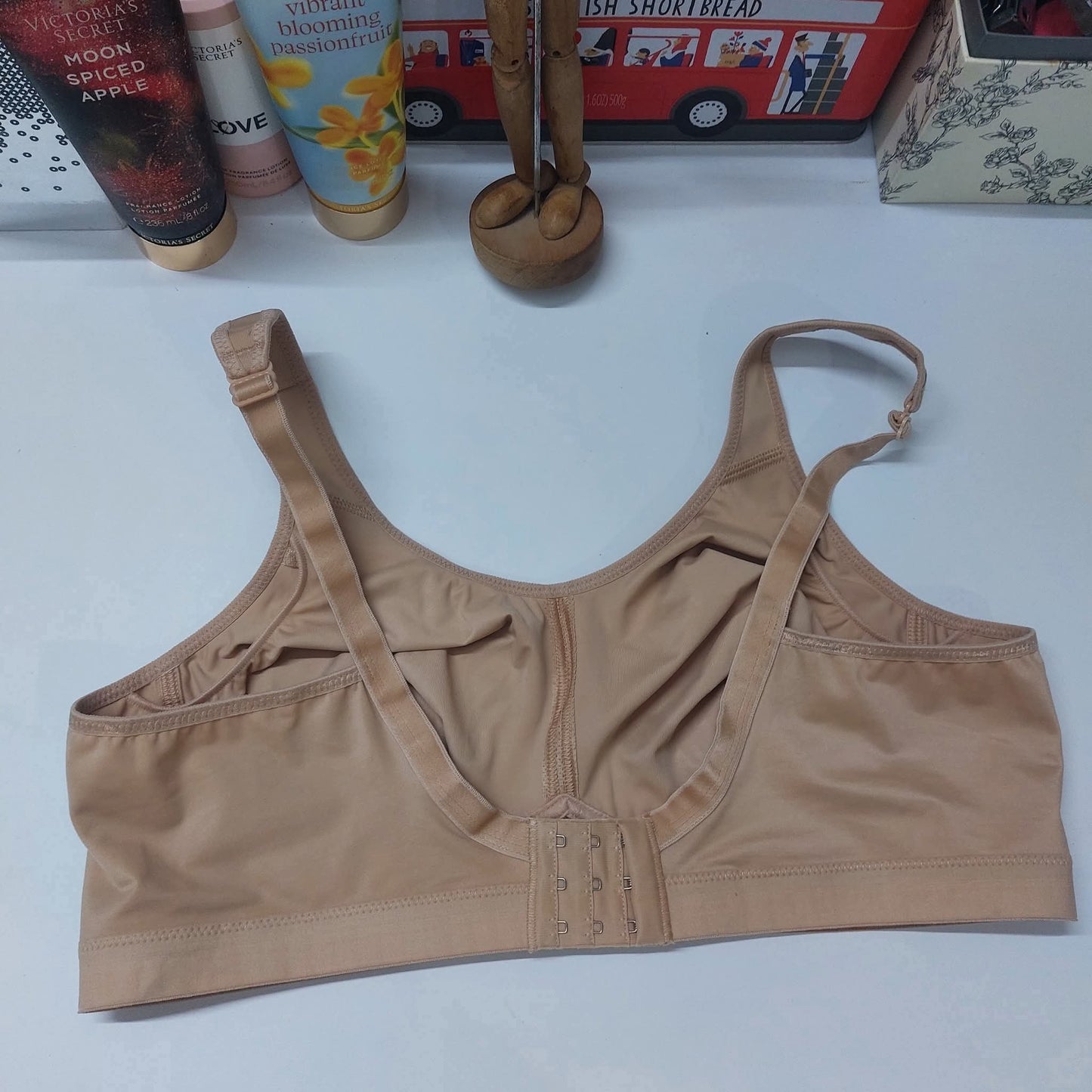 Vivana Active Wireless Mastectomy Sport by Anita Care – Optimal comfort for high-intensity training Size : 42-A