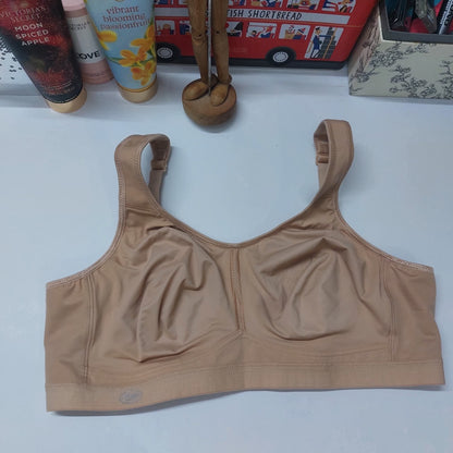 Vivana Active Wireless Mastectomy Sport by Anita Care – Optimal comfort for high-intensity training Size : 42-A