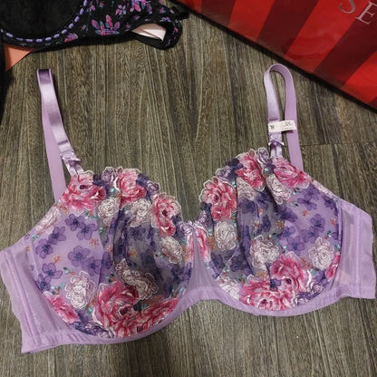Victoria's Secret Dream Angels Unlined Floral Embroidered Demi bra Purple lace Plunge Pushup Size : 38-G
