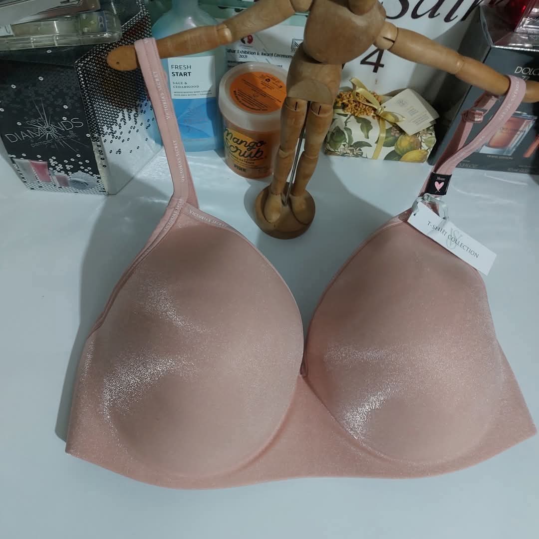 Victorias Secret  The T-Shirt  Demure Pink T Shirt Logo Strap Bra Size : 38-E