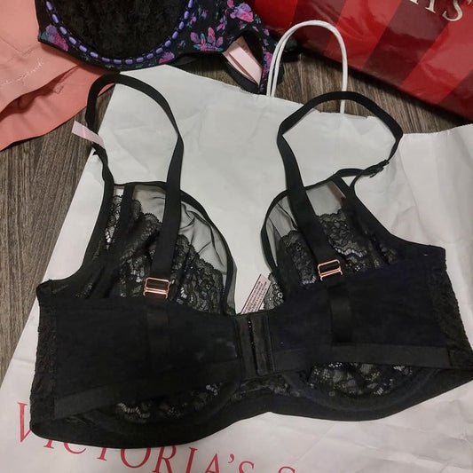 Victoria’s Secret Black Lace Net Bra Size : 38-G