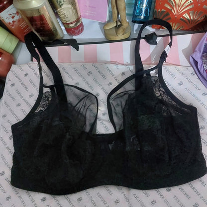 Victoria’s Secret Black Lace Net Bra Size : 38-G
