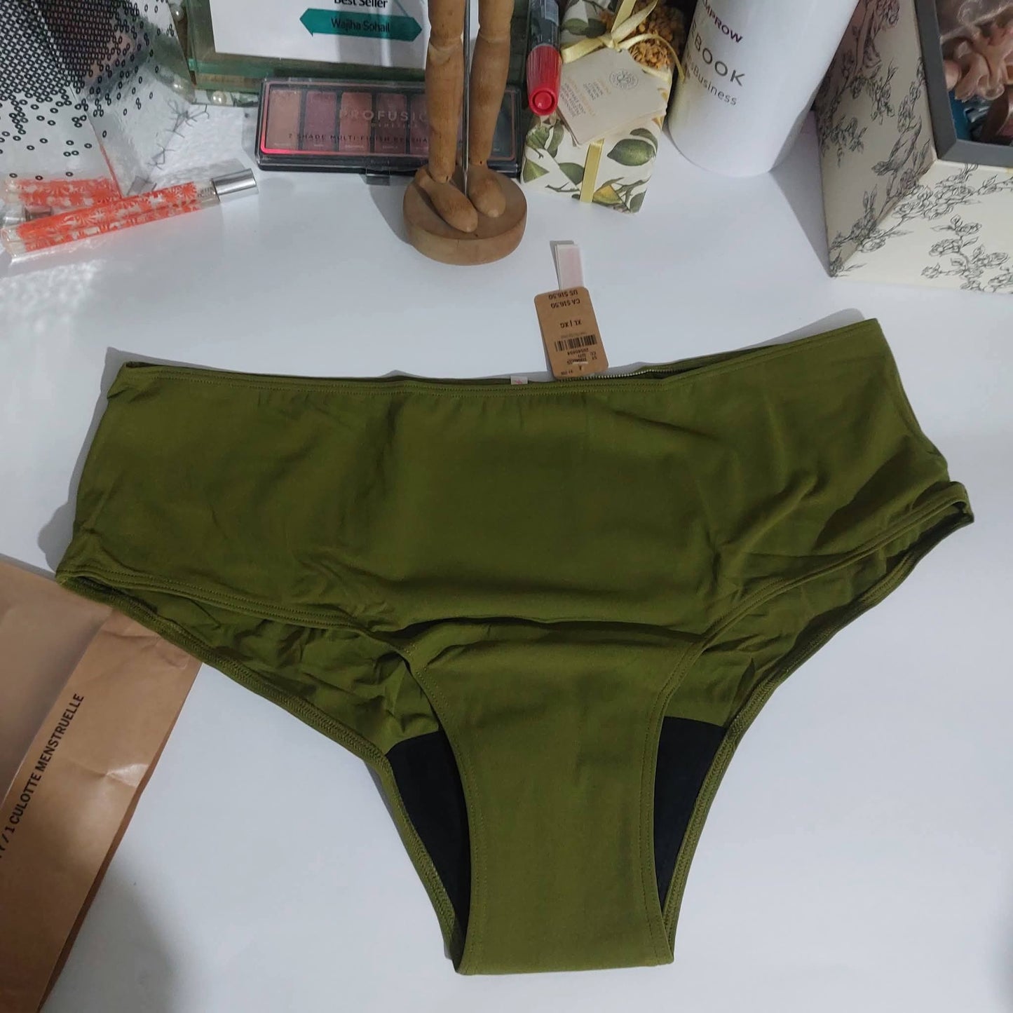 PINK PERIOD PANTIES Victorias Secret Period panties