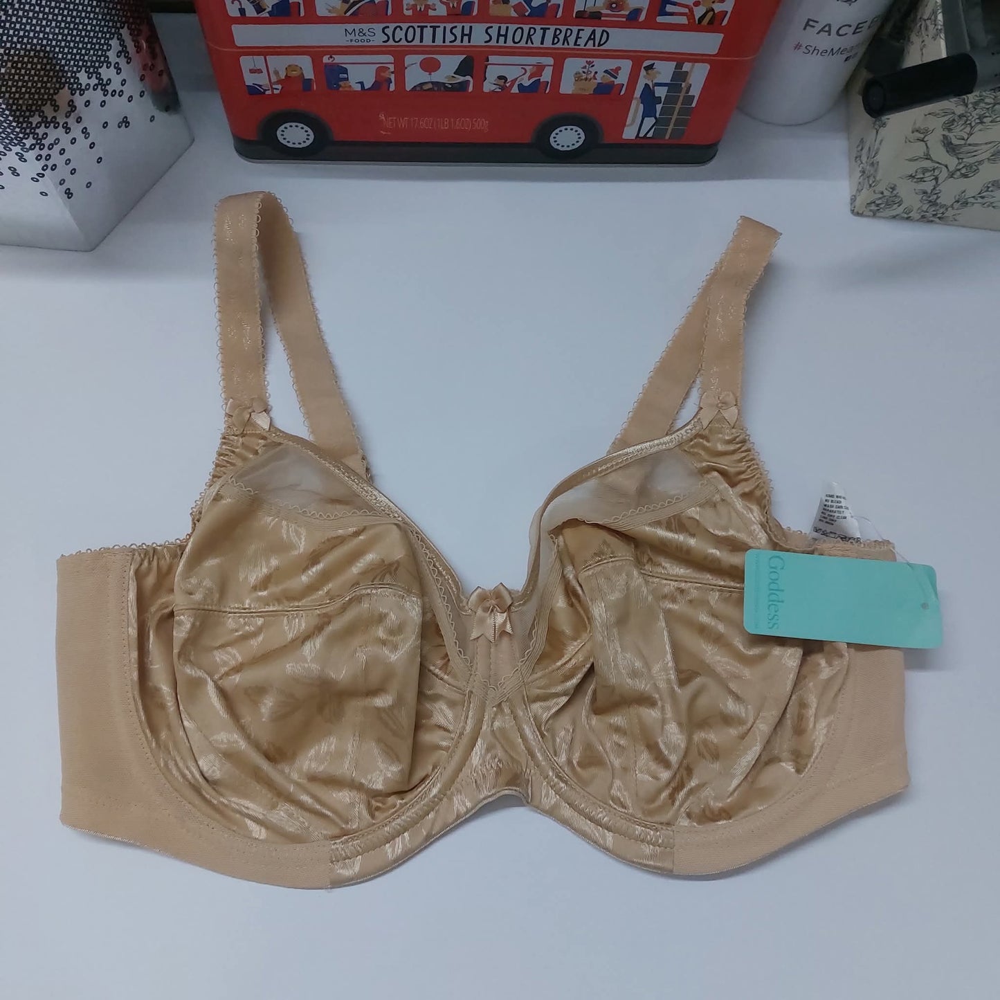 GODDESS PETRA Minimizer Size : 36-E