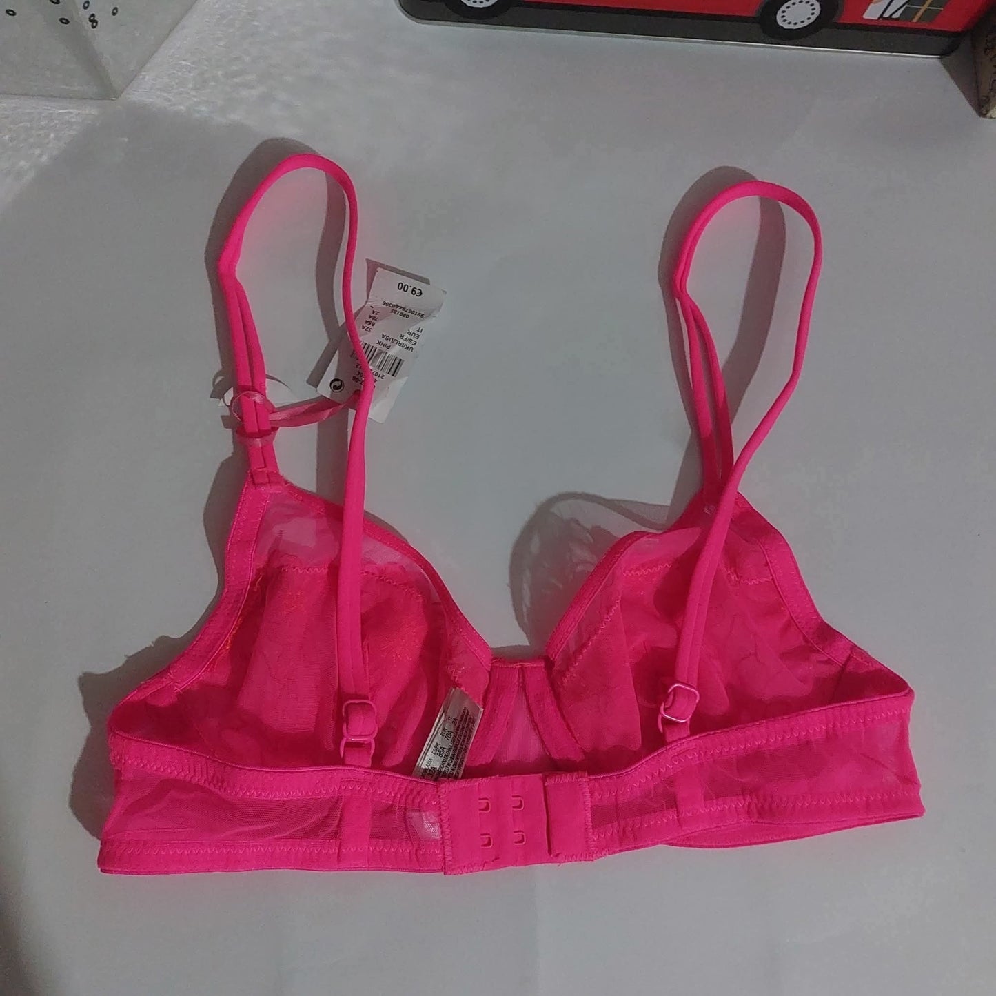 Primark Available Size : 32-A Only!