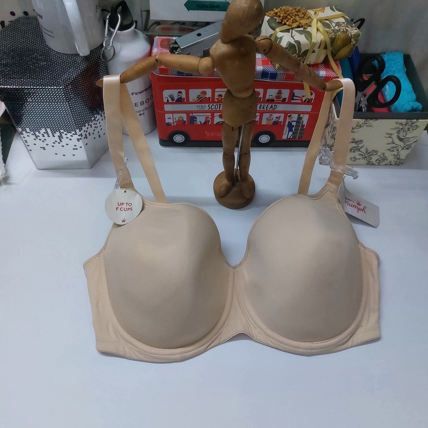 TRIUMPH GORGEOUS LUXURY Elegant wired T-shirt bra