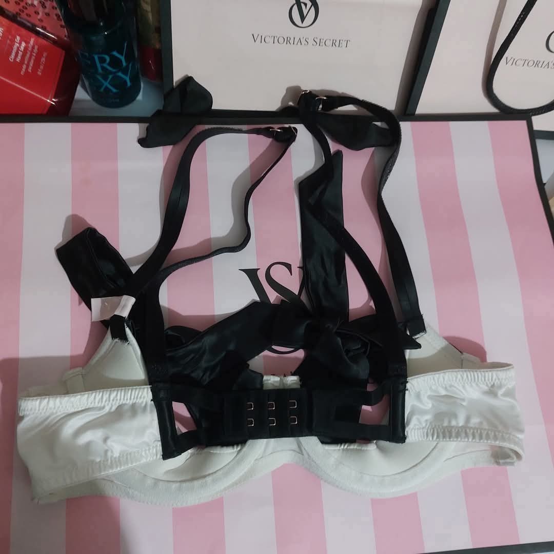 Victoria's Secret Dream Angels Satin Bow Balconette Bra - Ivory & Black